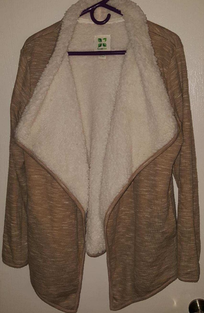 Woman's Sweater/Jacket